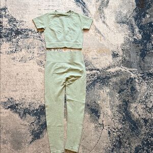 💚Women's Green Two-Piece Set💚